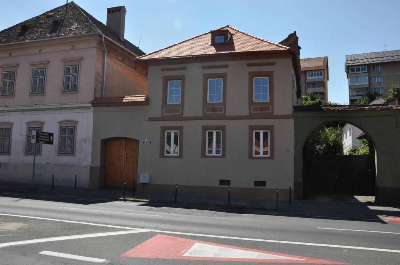 Ferienwohnung Evu Long Street Brașov Exterior foto