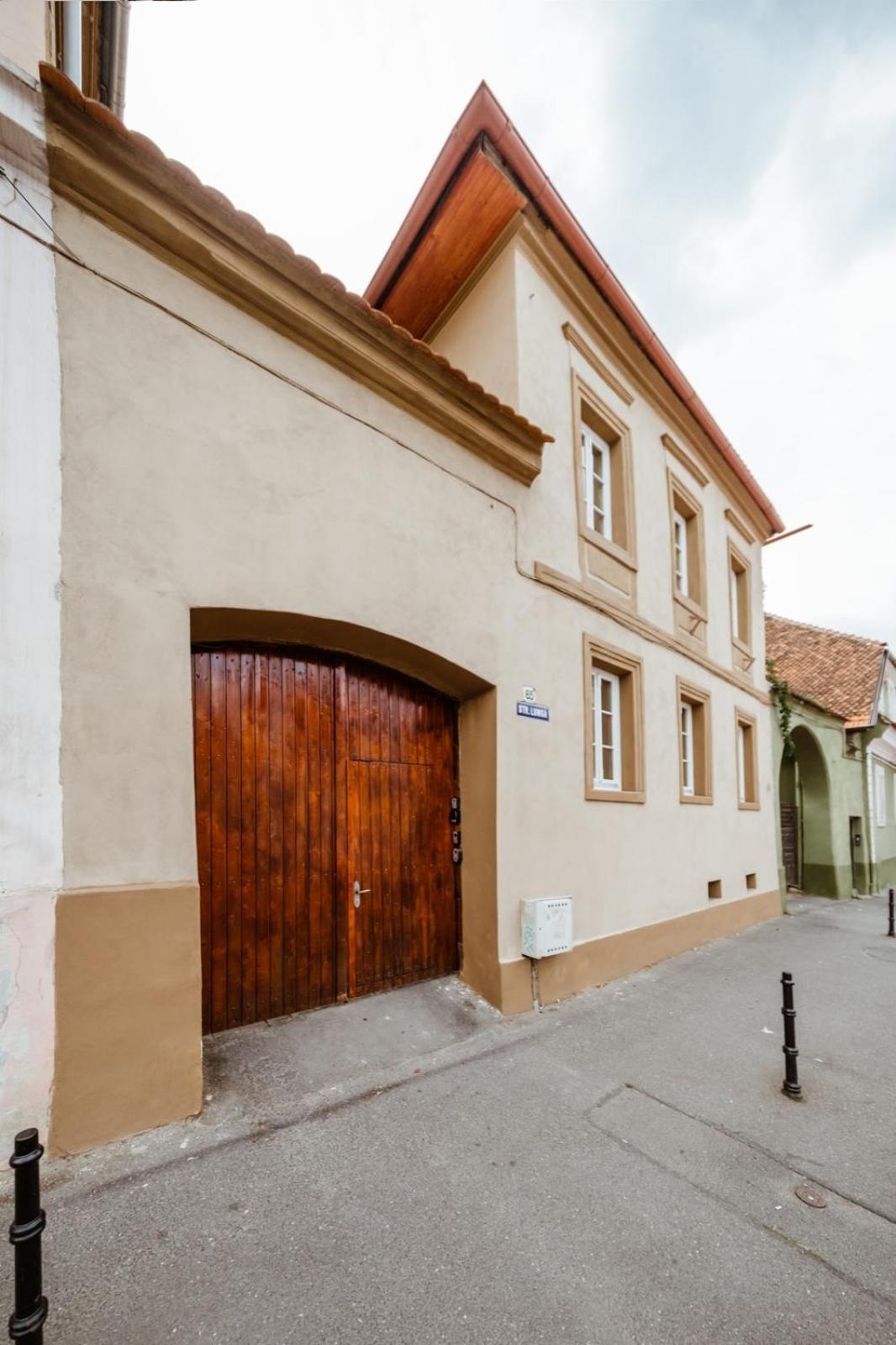 Ferienwohnung Evu Long Street Brașov Exterior foto