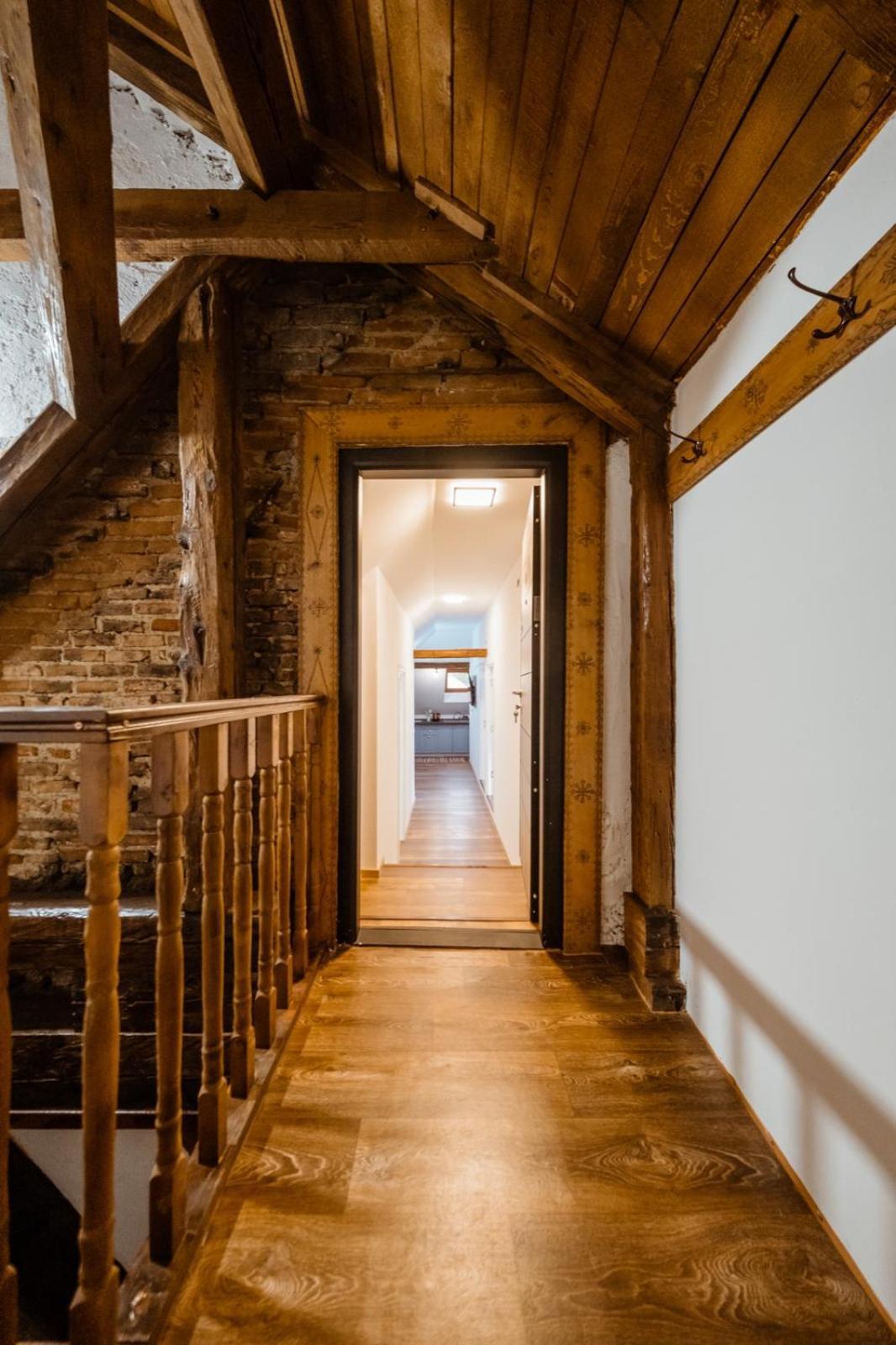 Ferienwohnung Evu Long Street Brașov Exterior foto